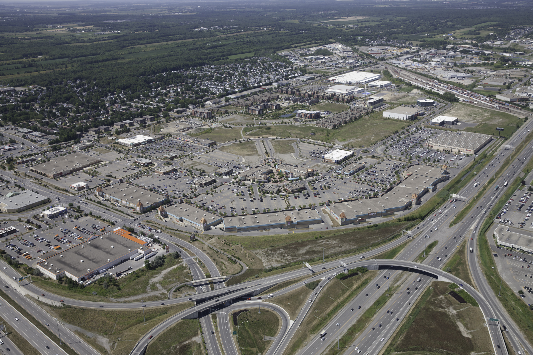 Ici Faubourg Boisbriand